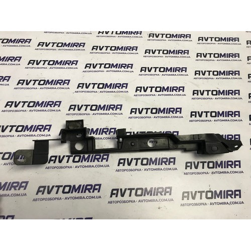 Кронштейн крыла правый Opel Corsa D 2006-2014 13266901